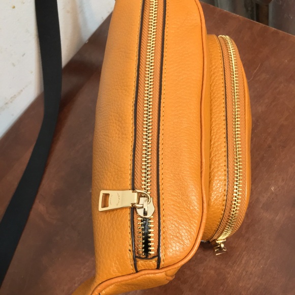 Coach Neon Orange Leather Court Belt Fanny Bag. New Without Tag - Picture 4 of 7